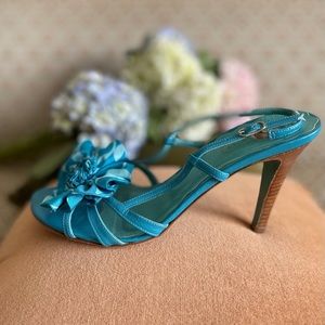 EUC 🦄🦋RARE🦋🦄Coach Open Toed Bloom Heels Sz 8